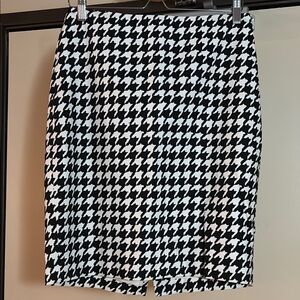 The Limited Black and White Houndstooth Mini Skirt